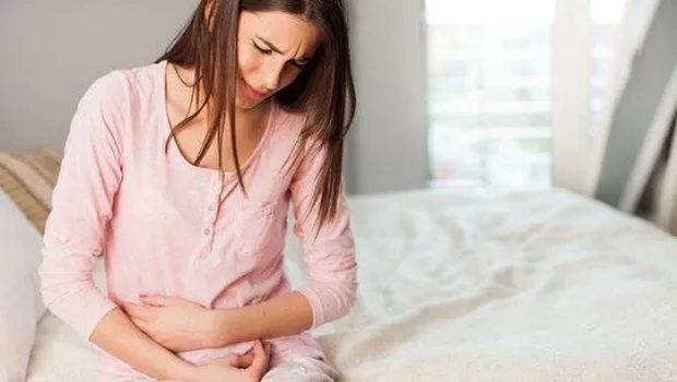 علاج متلازمة ما قبل الدورة الشهرية بالاعشاب والادوية