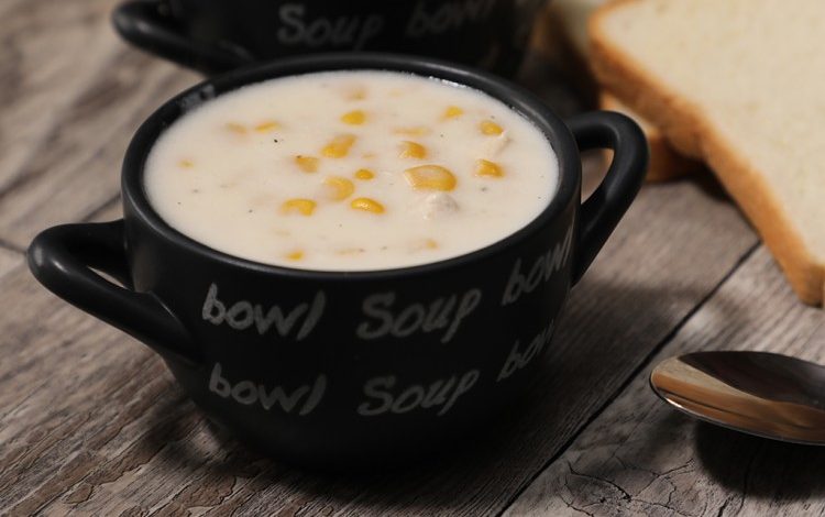 شوربة الدجاج بالذرة والكريمة