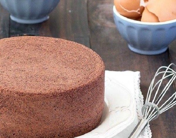 كيك اسفنجي ب3 بيضات