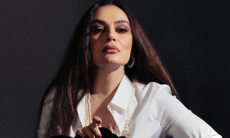 السبب الحقيقي وراء عدم عرض مسرحيات شريهان