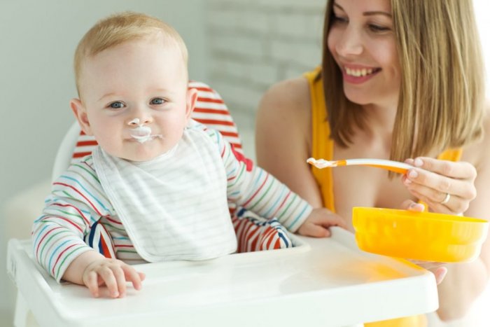 ما هي فوائد تقديم الزبادي للأطفال