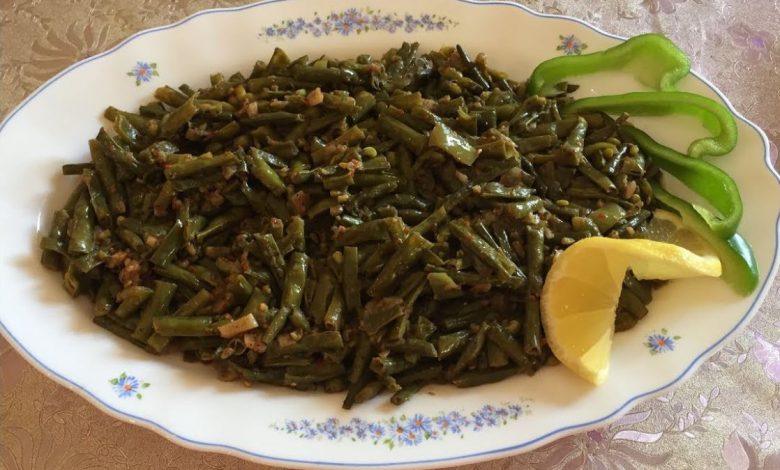 لوبيا بالزيت على الطريقة السوريه