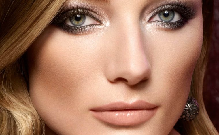 حيل مكياج بسيطة و سهلة لتكبير العيون