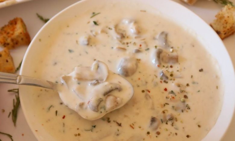شوربة الفطر بالزبادي