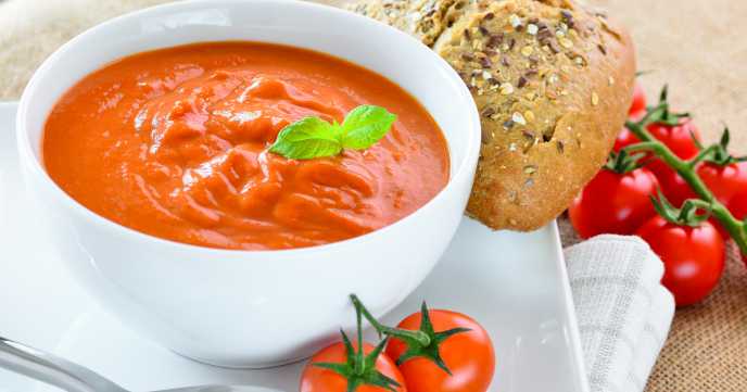 طريقة عمل شوربة الشوفان بالطماطم