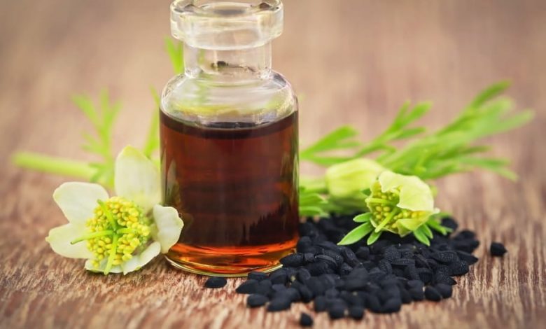 فوائد شرب زيت الحبة السوداء