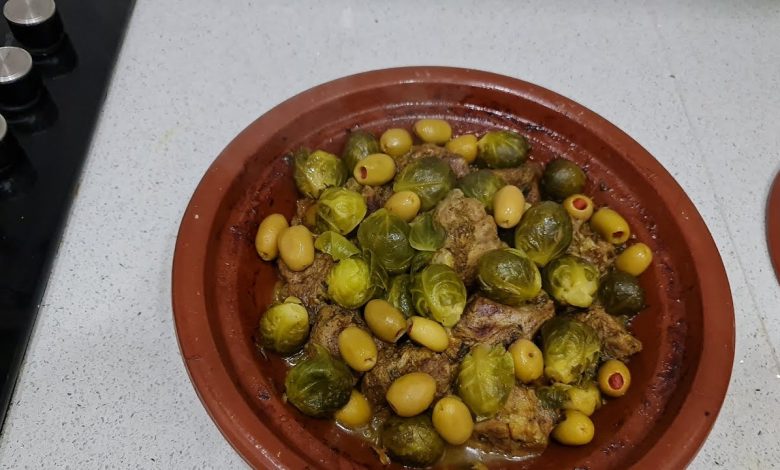 طاجين اللحم بالمكور الصغير