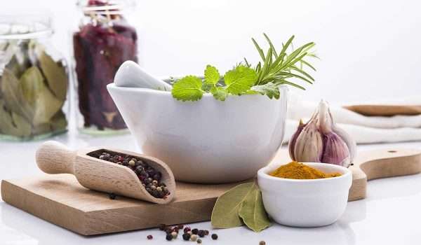 أعشاب ونباتات طبية في منزلك غير آمنة للأطفال!