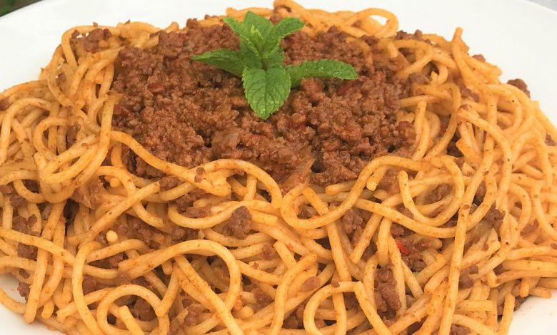 مكرونة باللحمة المفرومة