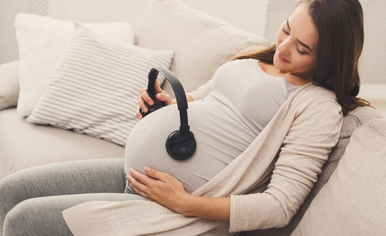تطور حاسة السمع عند الجنين