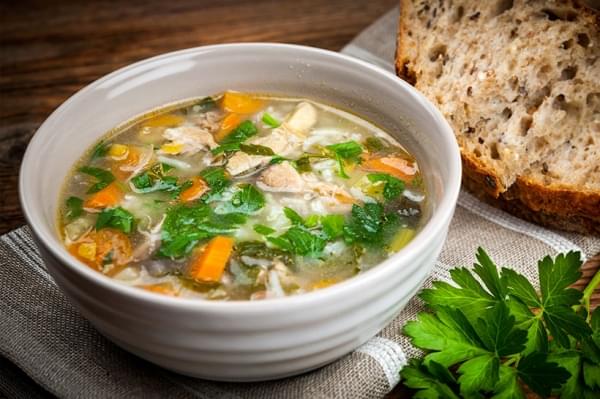شوربة الخضار مع صدور الديك الرومي