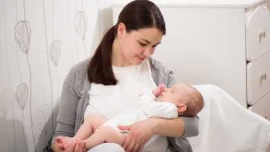 5 علامات تؤكد شبع الطفل من الرضاعة الطبيعية