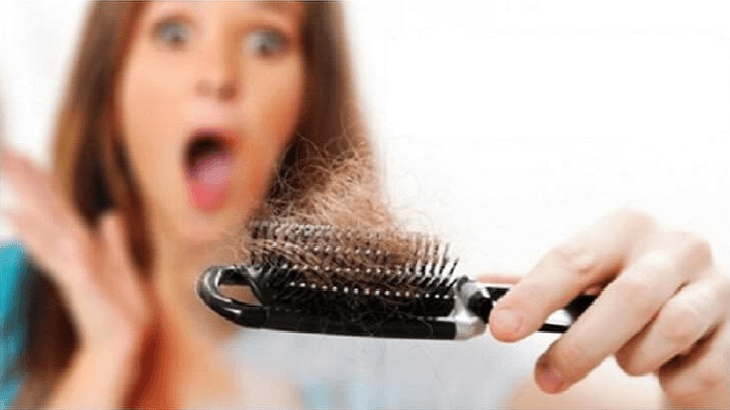 أسباب تساقط الشعر عند المراهقين