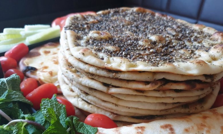 مناقيش الزعتر اللبنانية