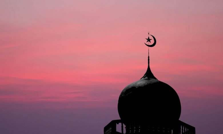 حكم طلب الغوث من الأموات