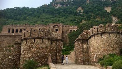 قصة قلعة بهانغار المرعبة