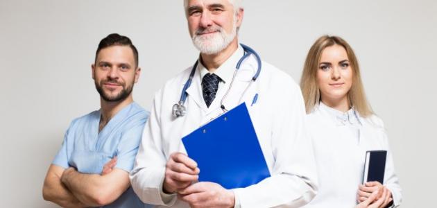 ما وظيفة الطب ودوره وما هي اخلاقيات الطب البشري
