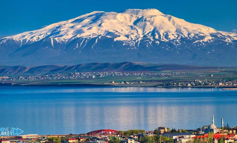 جبل في تركيا يقال انه الجبل الذي رست عليه سفينة نوح