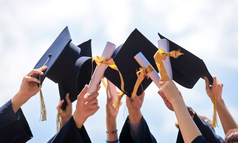 عبارات تهنئة تخرج من الثانوي 2022