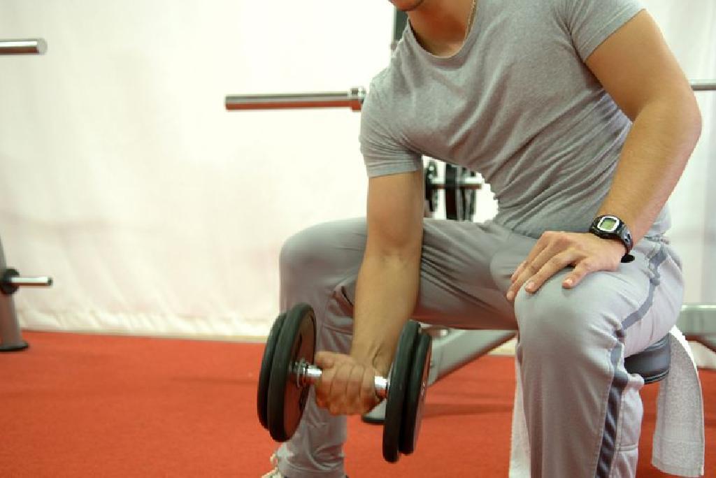 . تقاس القوة العضلية عن طريق قوة عضلات الذراعين والحزام الصدري