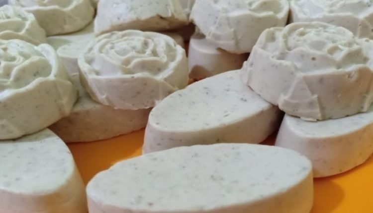 صابونة طبيعية للتخلص من البثور أو حب الشباب