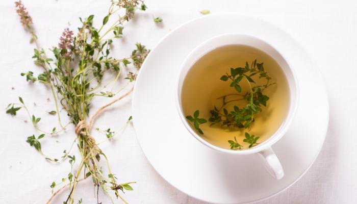 فوائد شاي الزعتر للدورة الشهرية