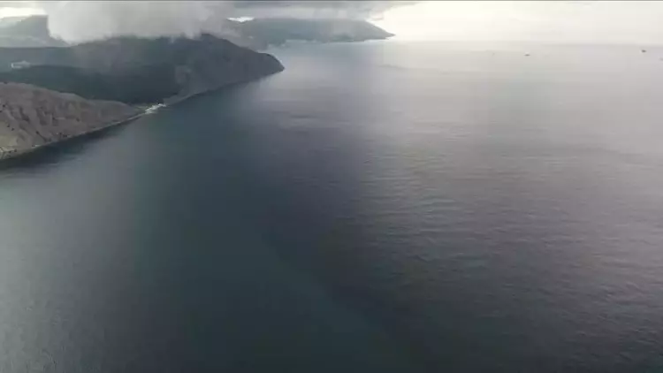 تفسير حلم رؤية البحر الاسود في المنام