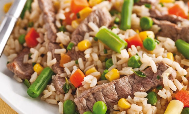 طريقة عمل الأرز بالجزر والقرفة مع اللحم