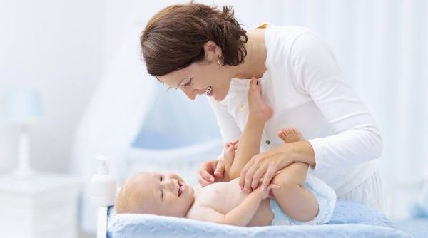 فوائد الرضاعة الطبيعية للأم والطفل