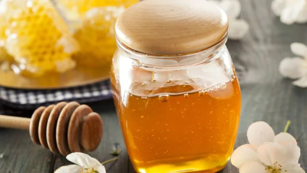 كيفية التمييز بين العسل الأصلي من المغشوش